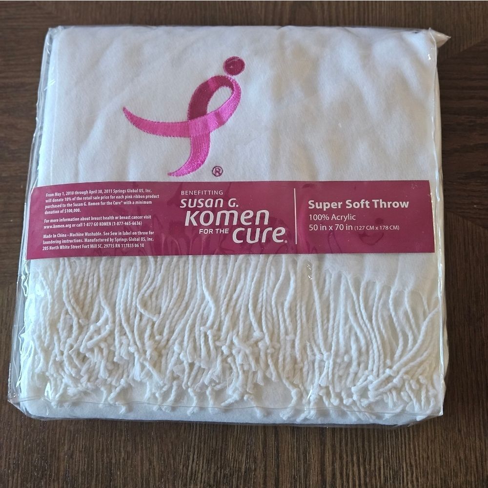 Susan G. Komen for the Cure Super Soft Throw
